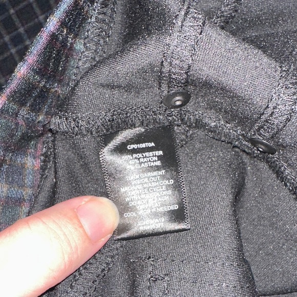 Sanctuary Women's Black Plaid Leggings - Picture 5 of 7